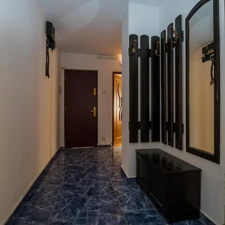 Fly Apartment